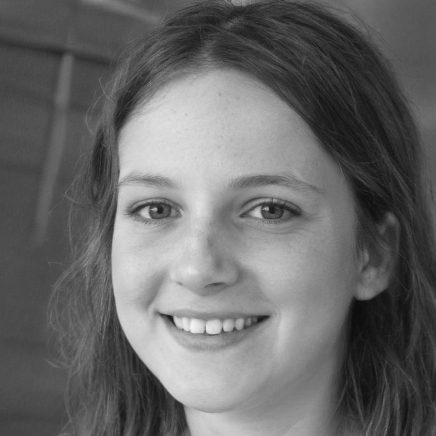 Porträt von Sina Bergmann, Colorations-Spezialistin